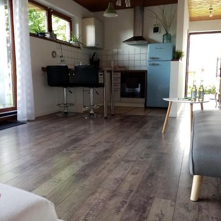 Schoene Einzimmer Wohnung Zwischen Bodensee Und Allgaeu Neukirch  Esterno foto