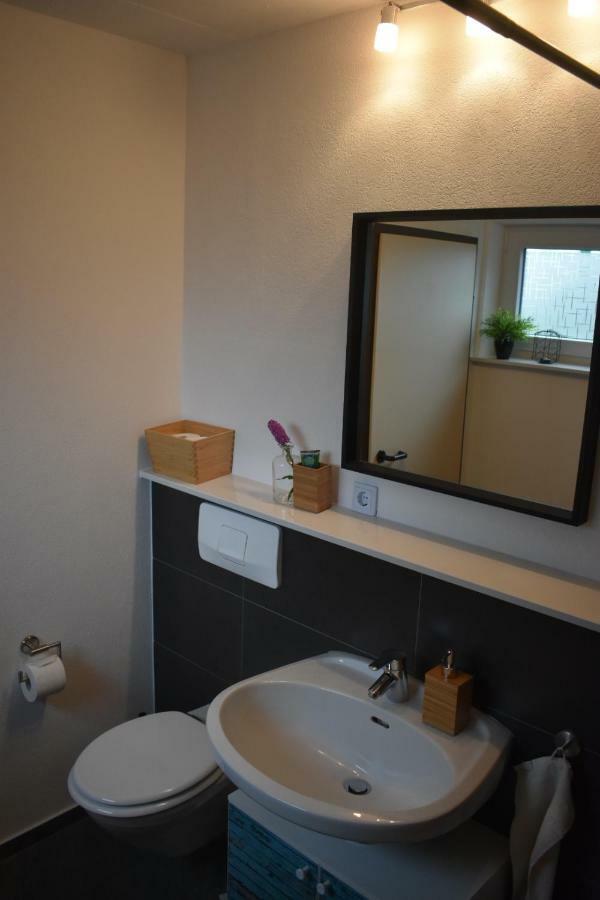 Schoene Einzimmer Wohnung Zwischen Bodensee Und Allgaeu Neukirch  Esterno foto